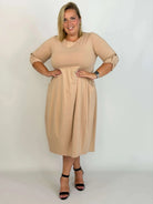 Sukienka damska Plus Size z kieszeniami i rękawem 3/4 Stylowa XL