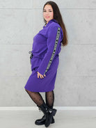 Sukienka dresowa z wiązaniem w talii i kapturem – moda dla kobiet plus size Stylowa XL