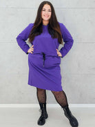 Sukienka dresowa z wiązaniem w talii i kapturem – moda dla kobiet plus size Stylowa XL