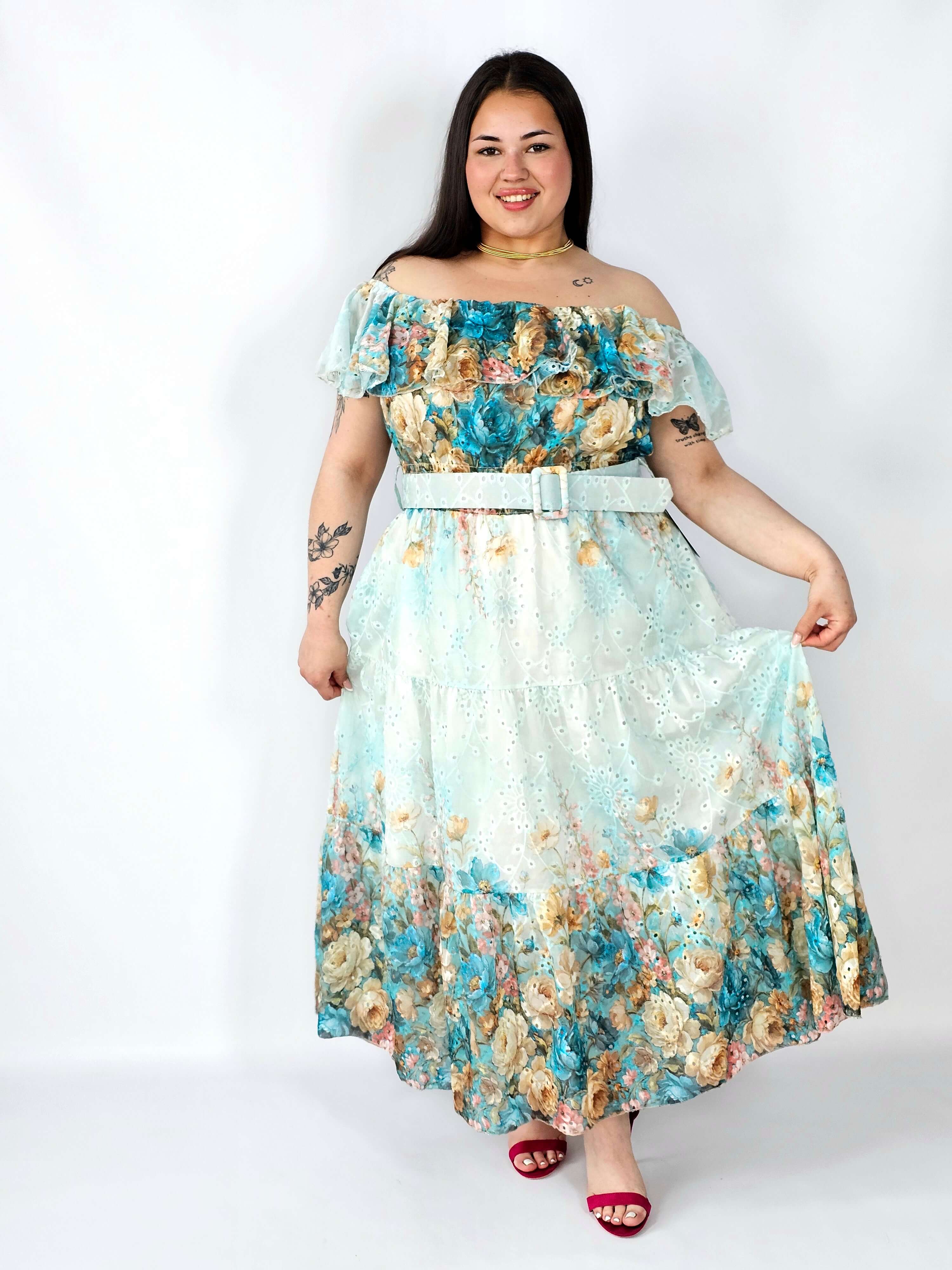 Sukienka hiszpanka plus size haftowana – romantyczna lekkość i styl XXL Stylowa XL