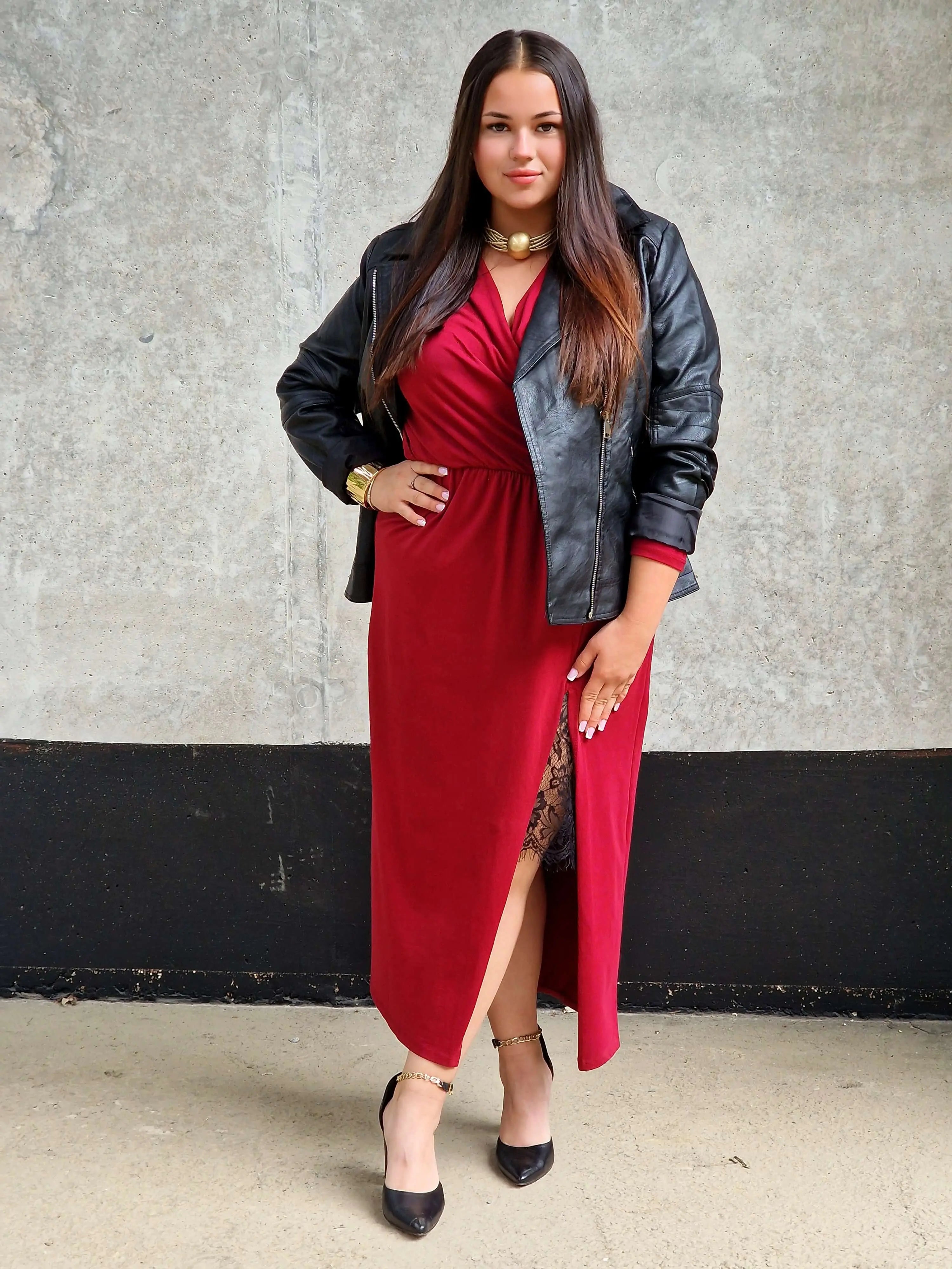 Sukienka kopertowa maxi z koronkową wstawką Stylowa XL