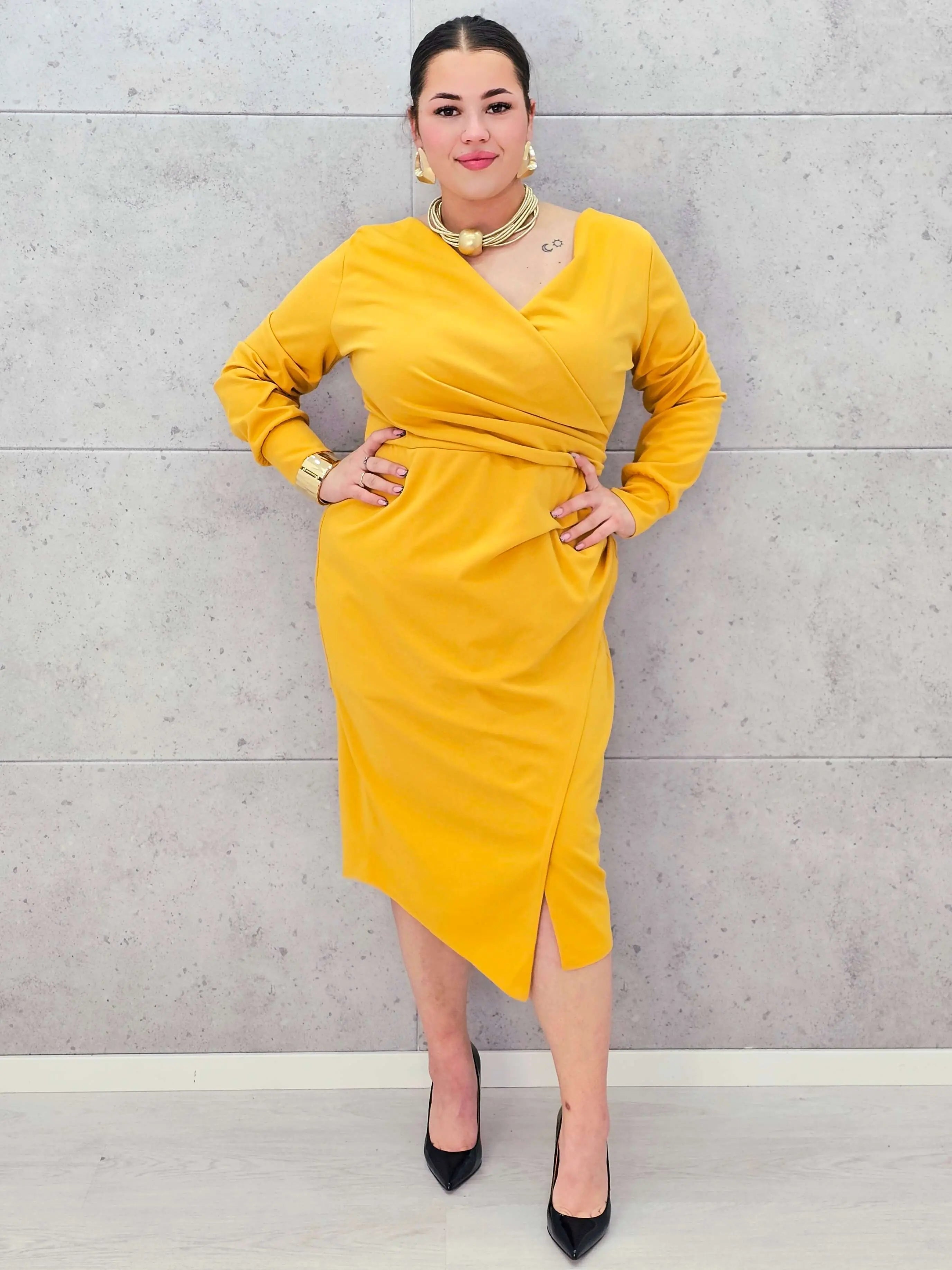 Sukienka kopertowa midi z dekoltem V– moda dla kobiet plus size Stylowa XL