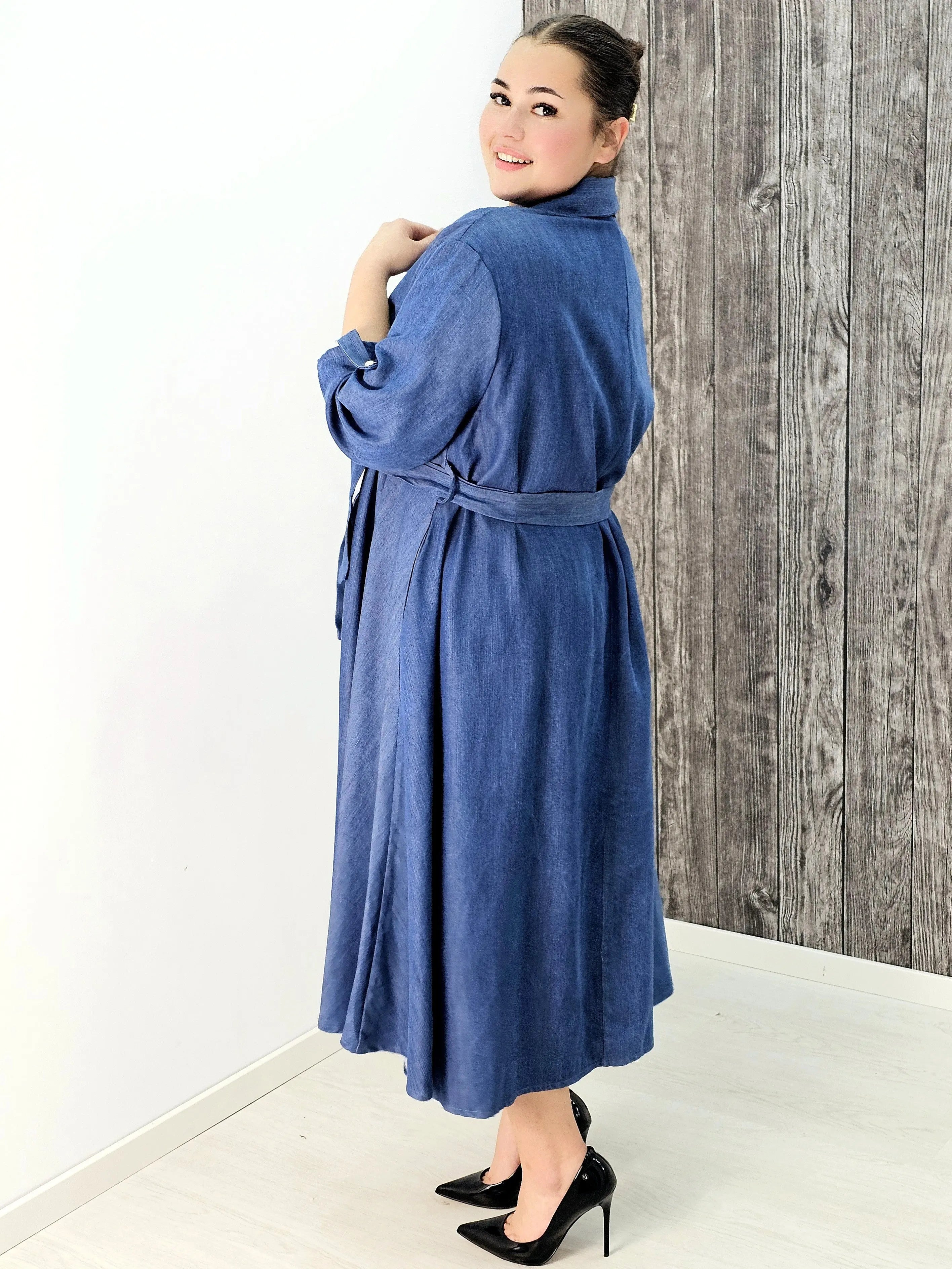 Sukienka koszulowa plus size – stylowa, wygodna i idealna na każdą okazję Stylowa XL