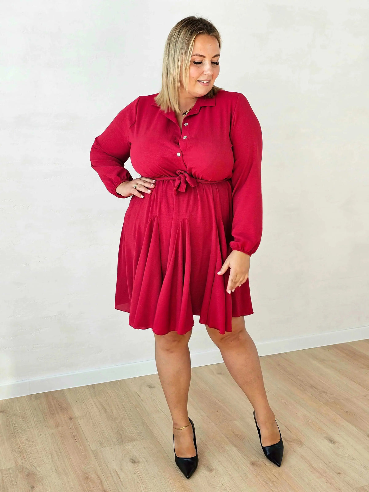 Sukienka koszulowa plus size z wiązaniem w talii Stylowa XL