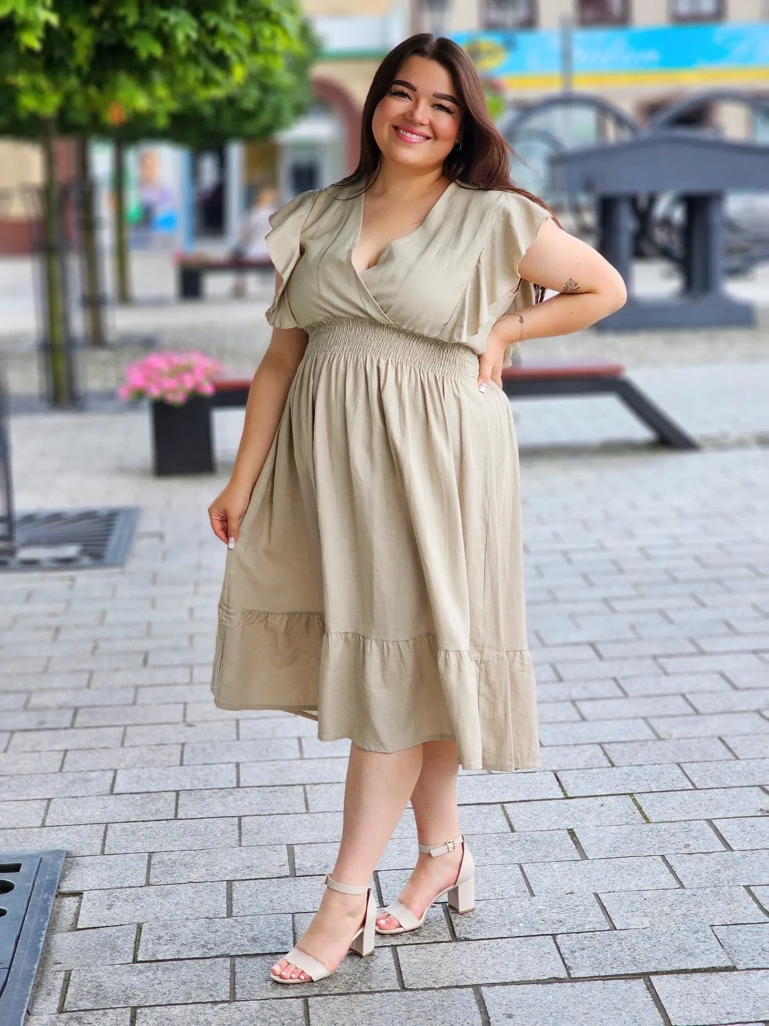 Sukienka lniana z odcięciem pod biustem Stylowa XL