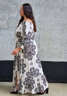 Sukienka maxi hiszpanka z rozcięciem Stylowa XL