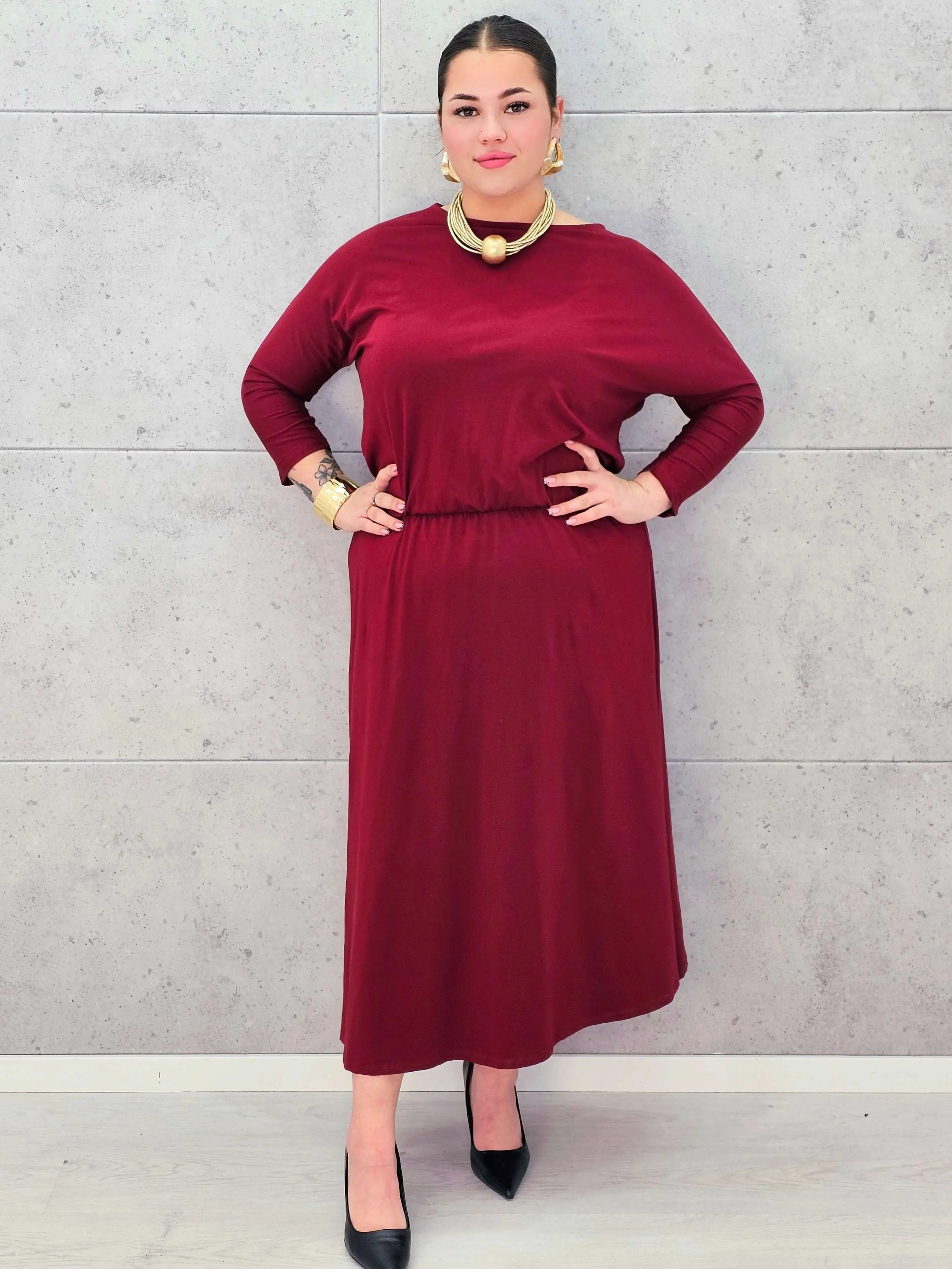 Sukienka maxi plus size – elegancja w nowoczesnym wydaniu Stylowa XL