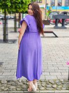 Sukienka maxi z falbankowym rękawkiem Stylowa XL