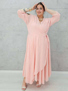 Sukienka maxi z wiązaniem Stylowa XL