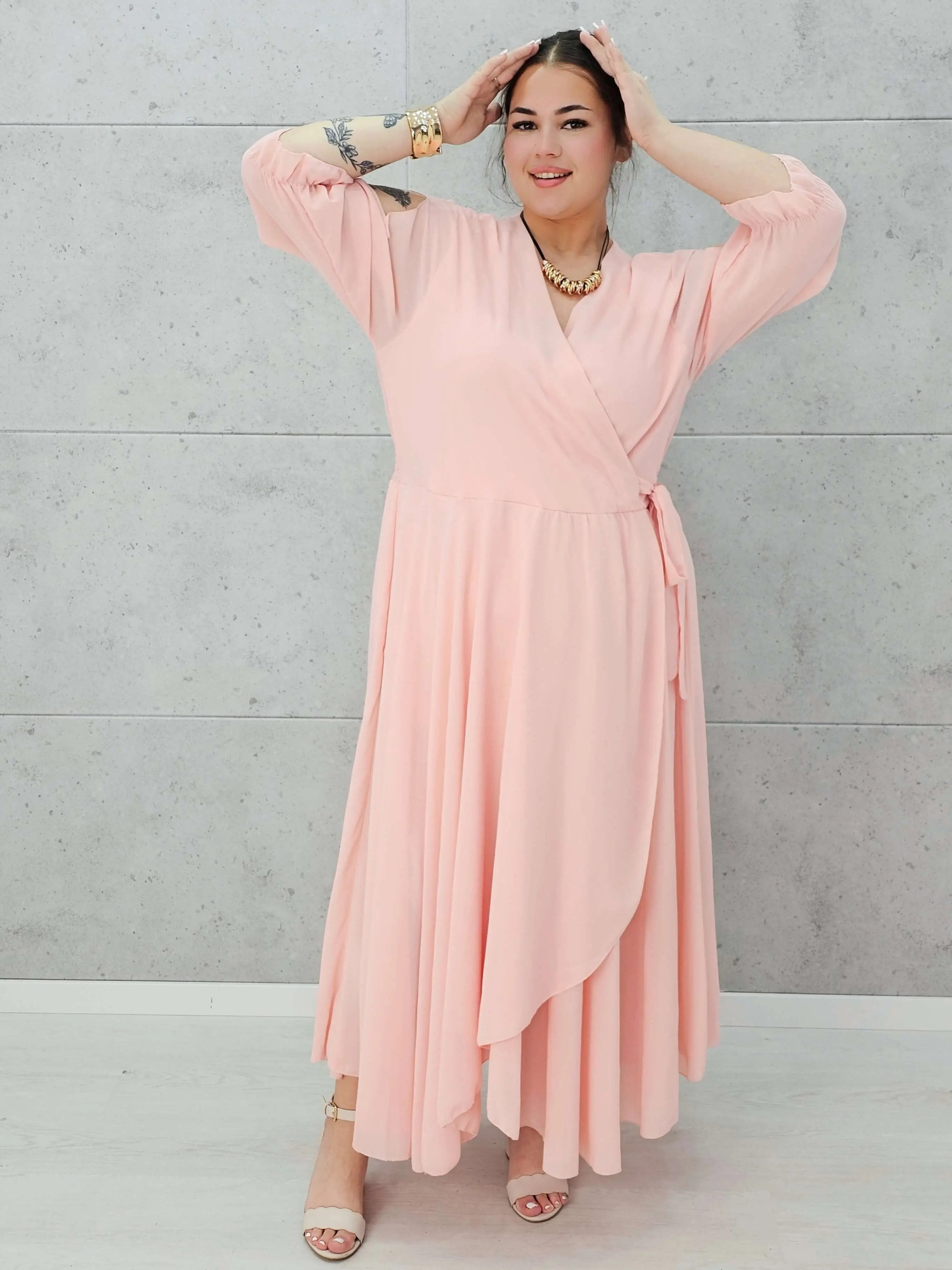 Sukienka maxi z wiązaniem Stylowa XL