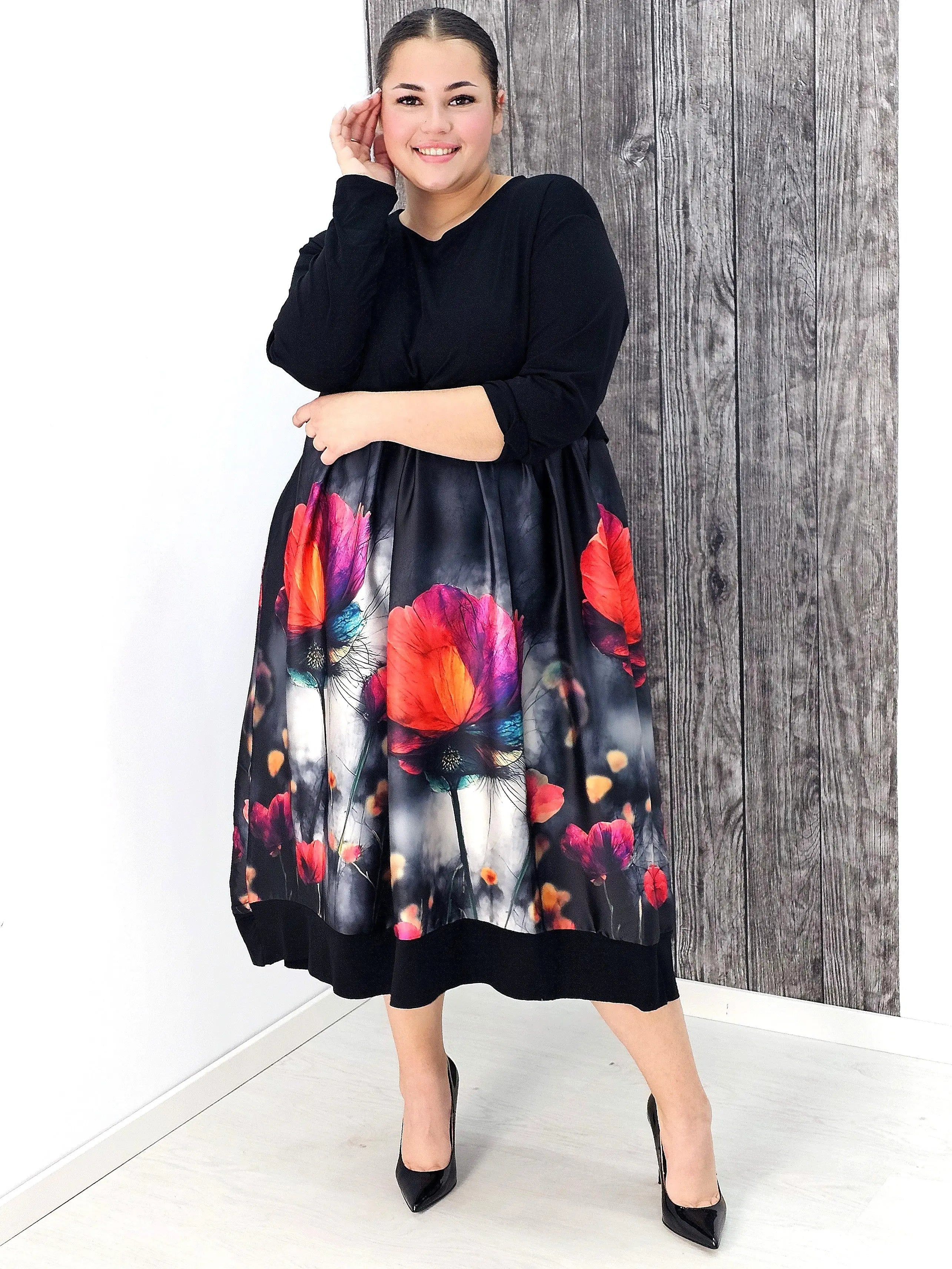 Sukienka midi plus size – elegancka, kobieca i zawsze modna Stylowa XL