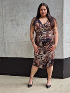 Sukienka midi w zwierzęce wzory Stylowa XL