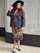 Sukienka midi w zwierzęce wzory Stylowa XL