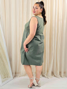 Sukienka odcinana pod biustem dołem ozdobne guziczki w kilku kolorach Stylowa XL