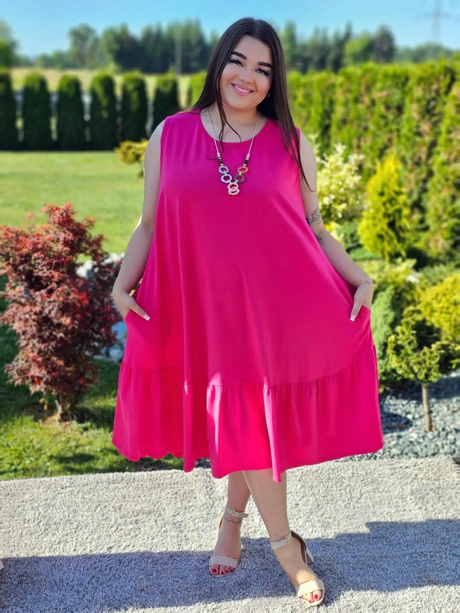 Sukienka oversize z falbaną Stylowa XL