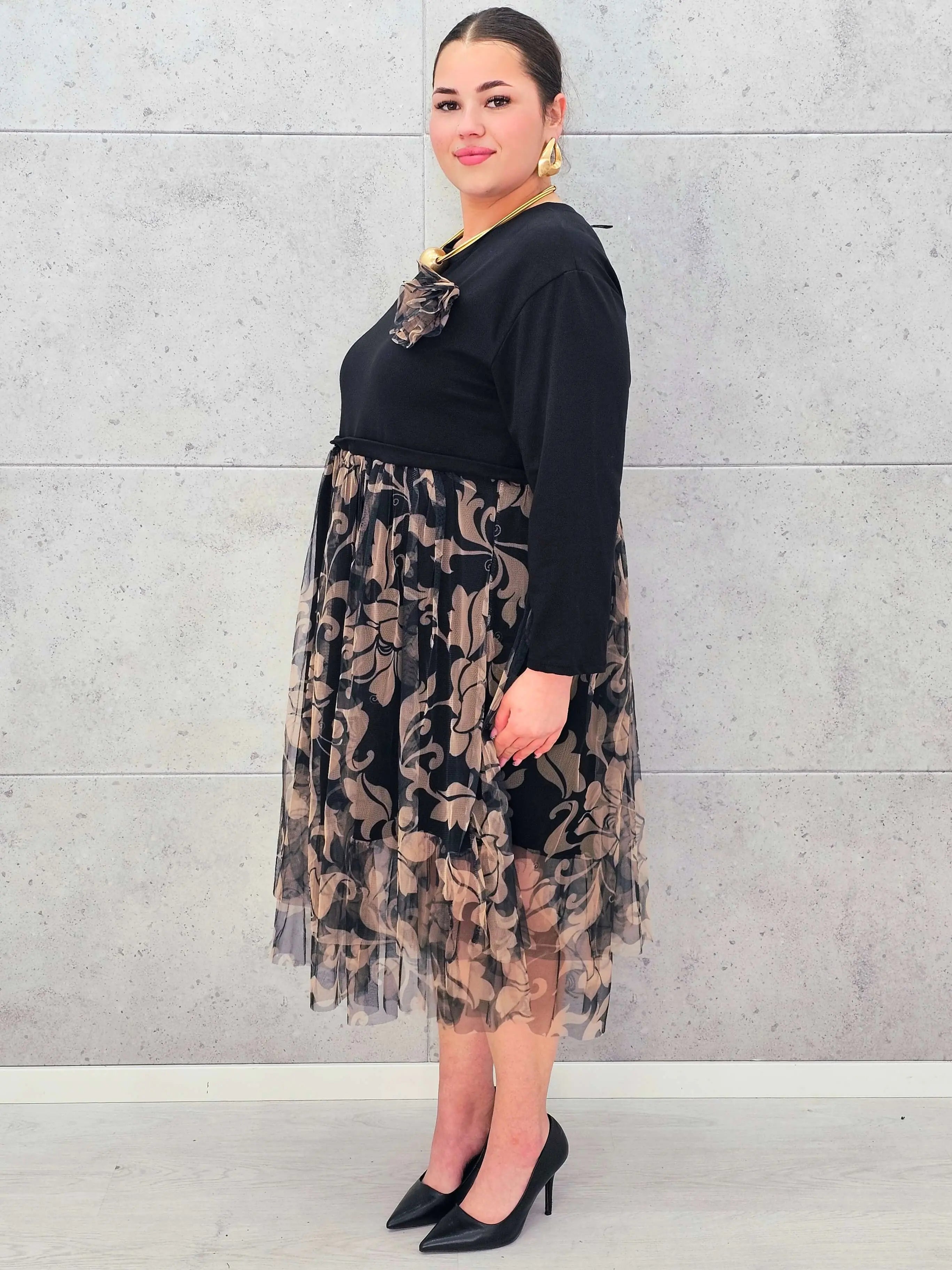 Sukienka plus size StylowaXL – elegancka sukienka z tiulem na wyjątkowe okazje Stylowa XL