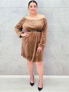 Sukienka plus size StylowaXL – karmelowa hiszpanka z weluru Stylowa XL