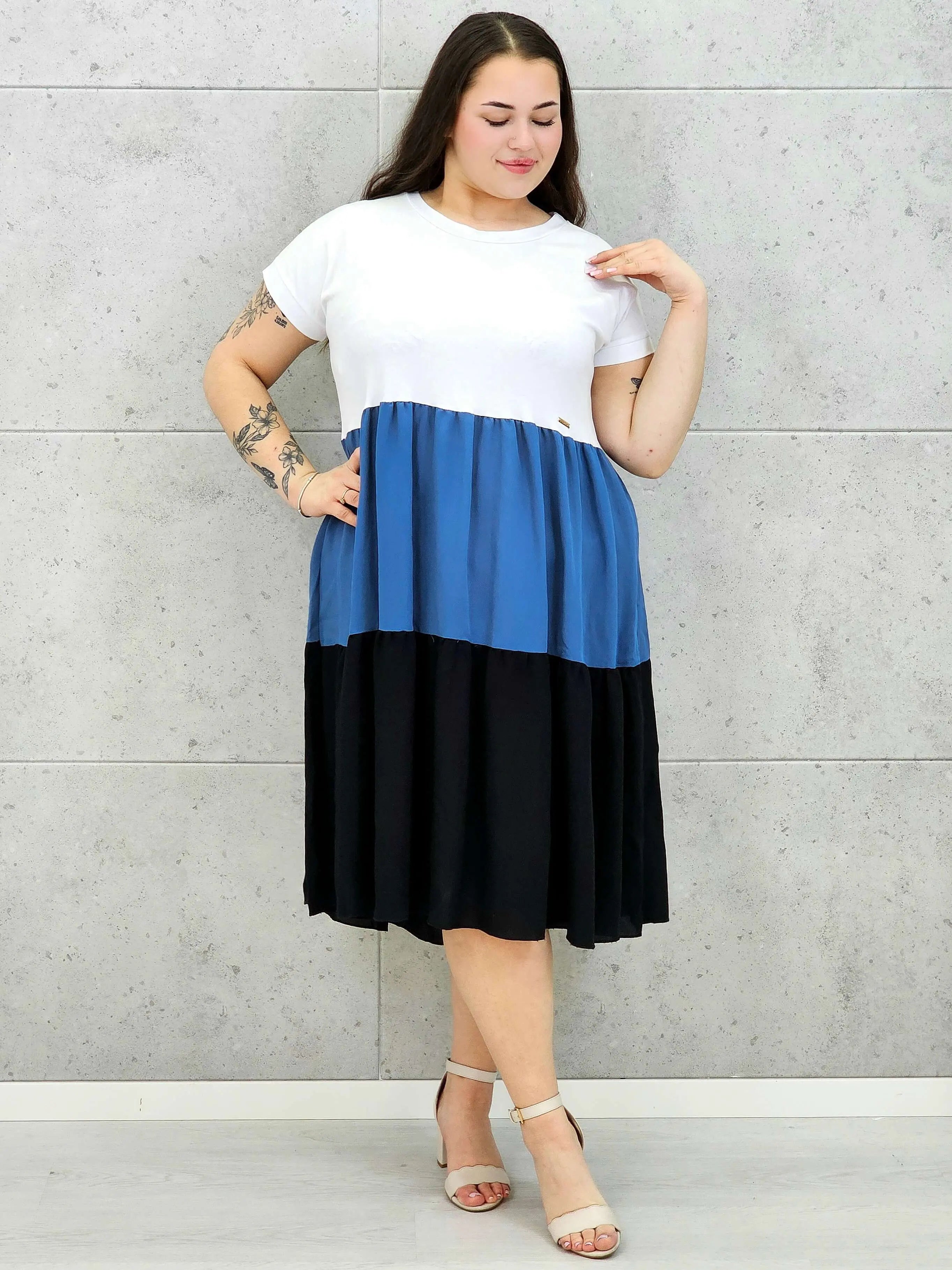 Sukienka plus size StylowaXL – kolor, wygoda i kobiecy styl XXL Stylowa XL