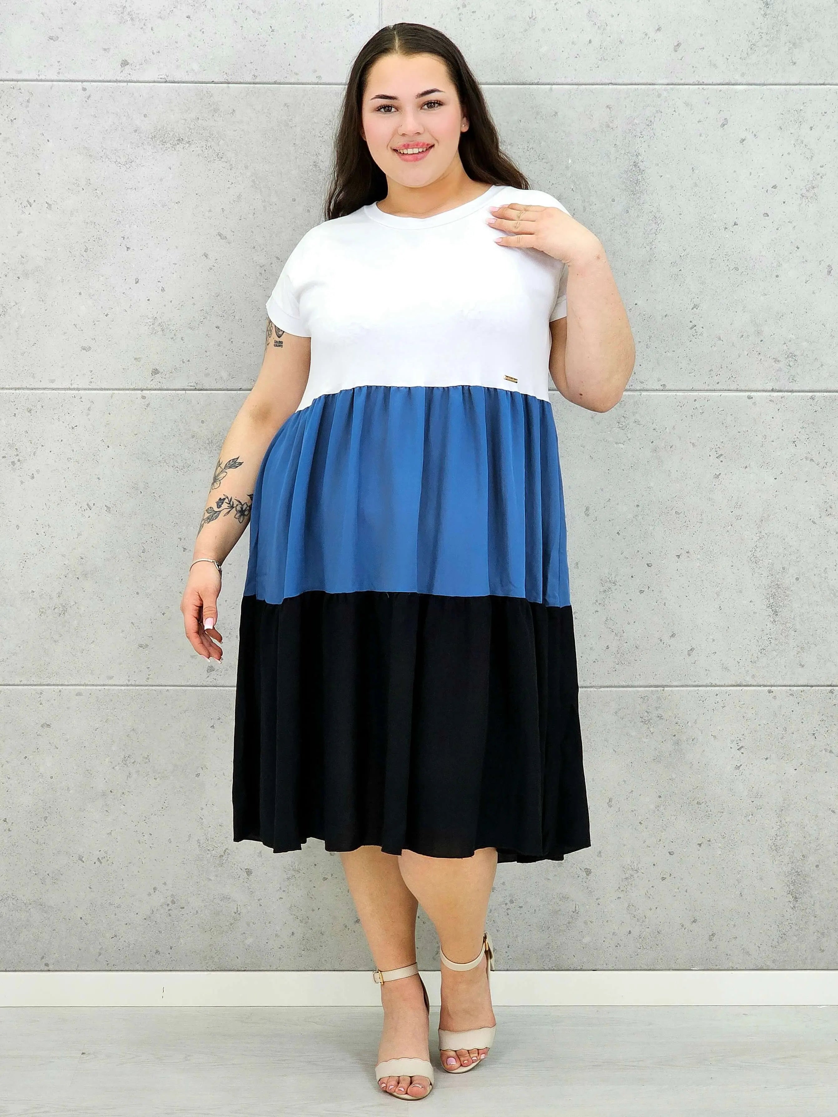 Sukienka plus size StylowaXL – kolor, wygoda i kobiecy styl XXL Stylowa XL