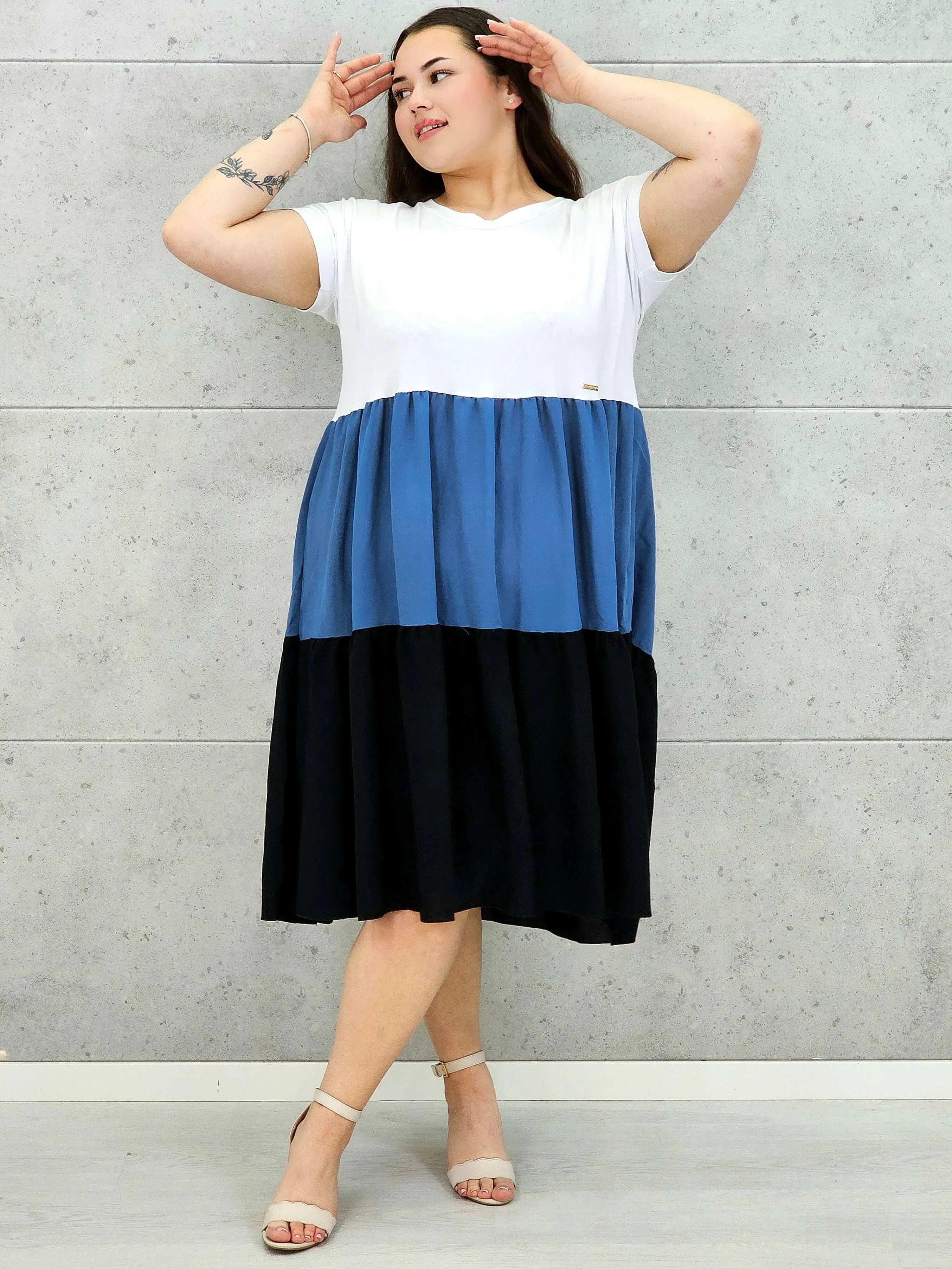 Sukienka plus size StylowaXL – kolor, wygoda i kobiecy styl XXL Stylowa XL