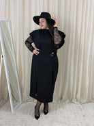 Sukienka plus size VIP Black – ikona elegancji i kobiecej klasy Stylowa XL