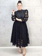 Sukienka plus size – Koronkowa elegancja w nowoczesnym wydaniu Stylowa XL