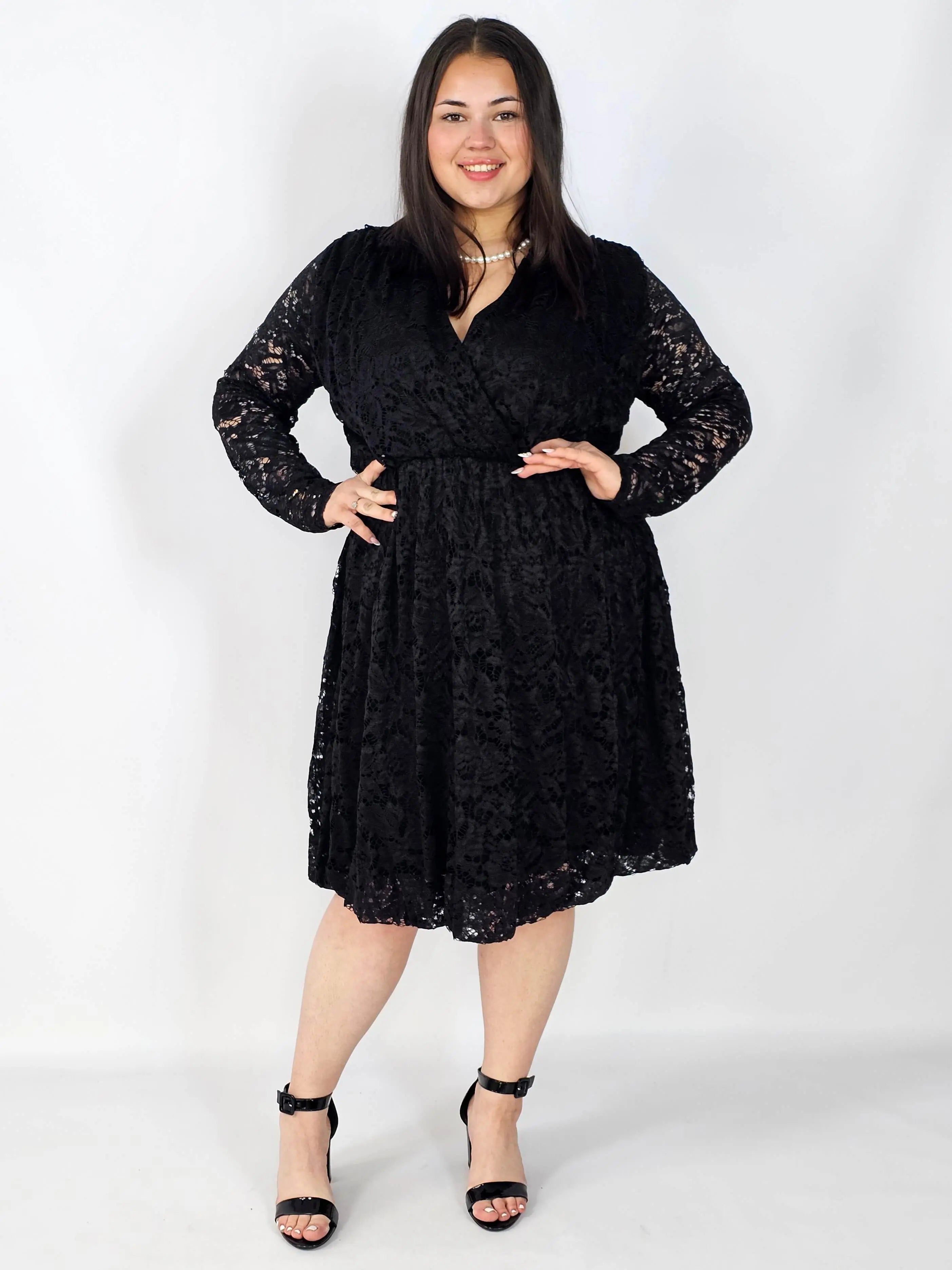 Sukienka plus size – kobiecy styl, elegancja i wygoda w jednym Stylowa XL