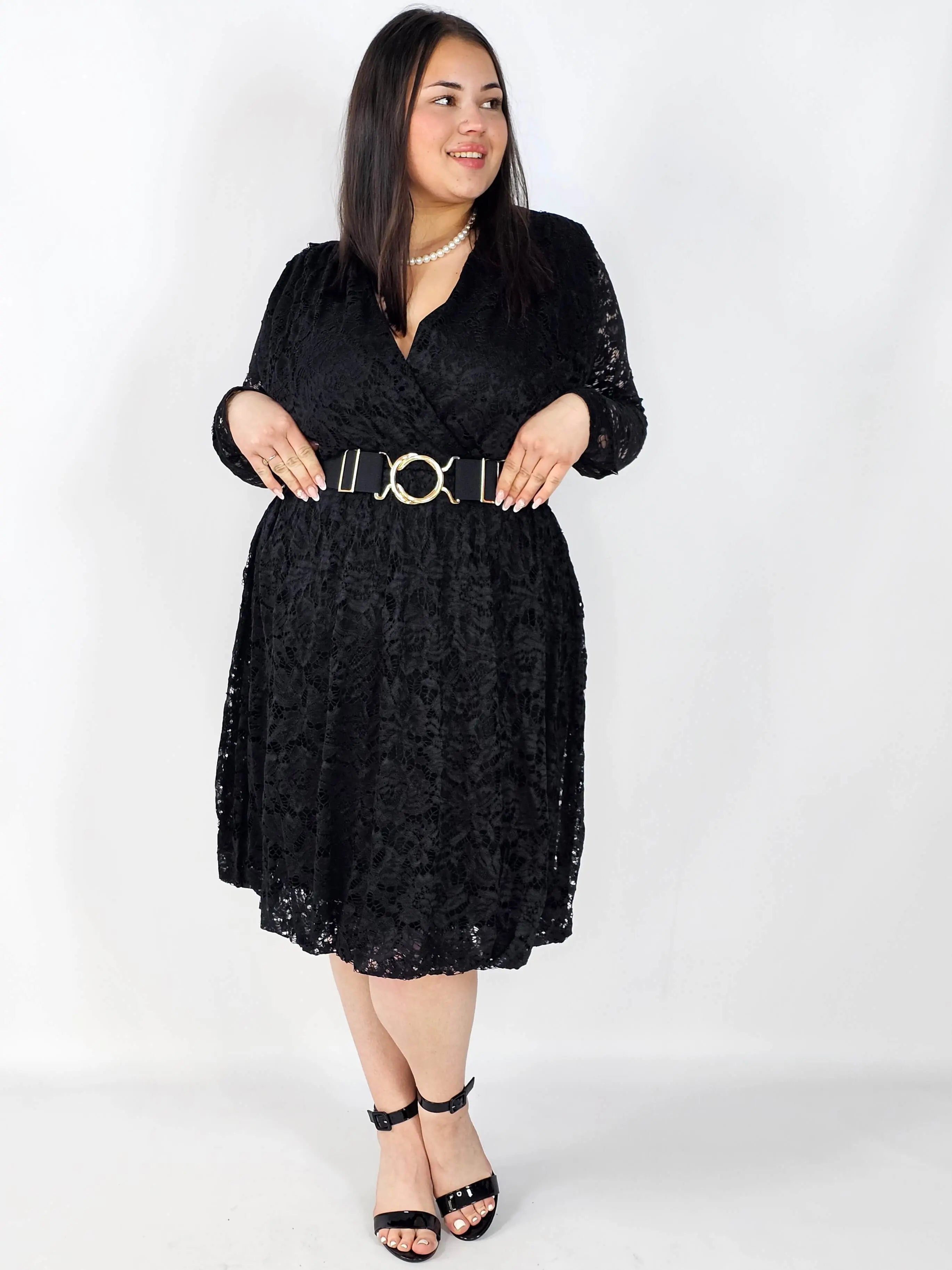 Sukienka plus size – kobiecy styl, elegancja i wygoda w jednym Stylowa XL