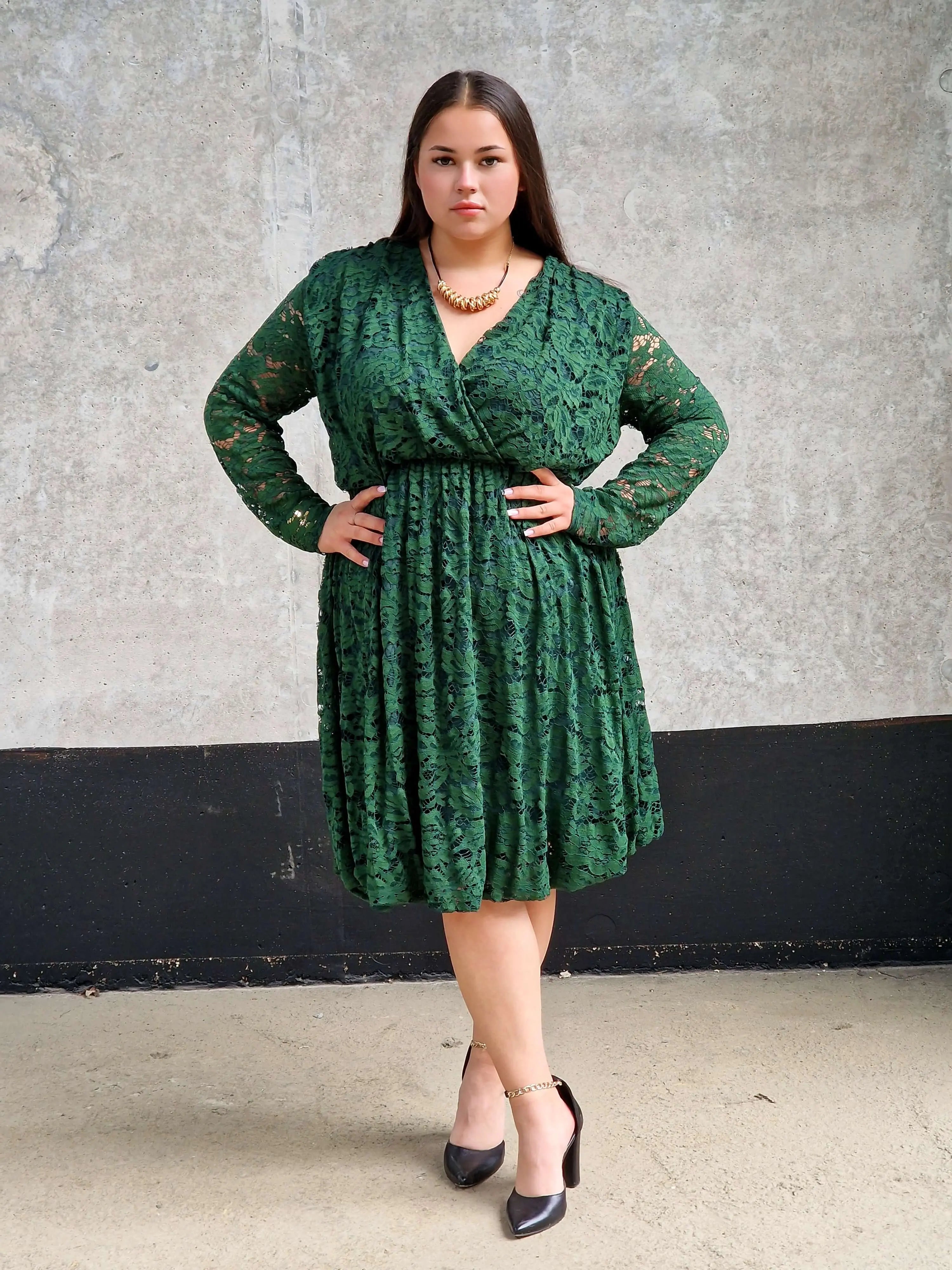 Sukienka plus size – kobiecy styl, elegancja i wygoda w jednym Stylowa XL