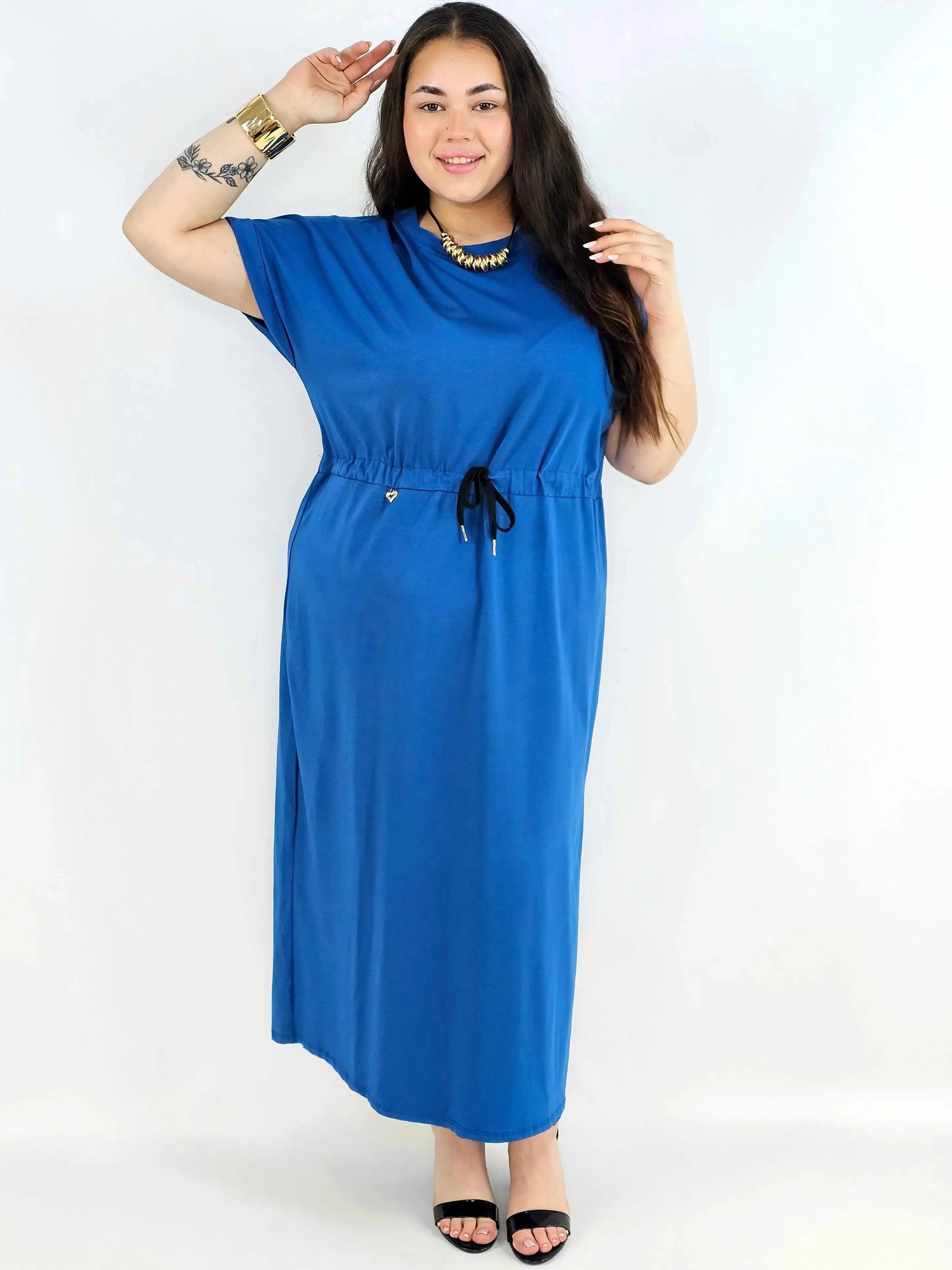 Sukienka plus size – komfortowa maxi z regulacją w pasie Stylowa XL