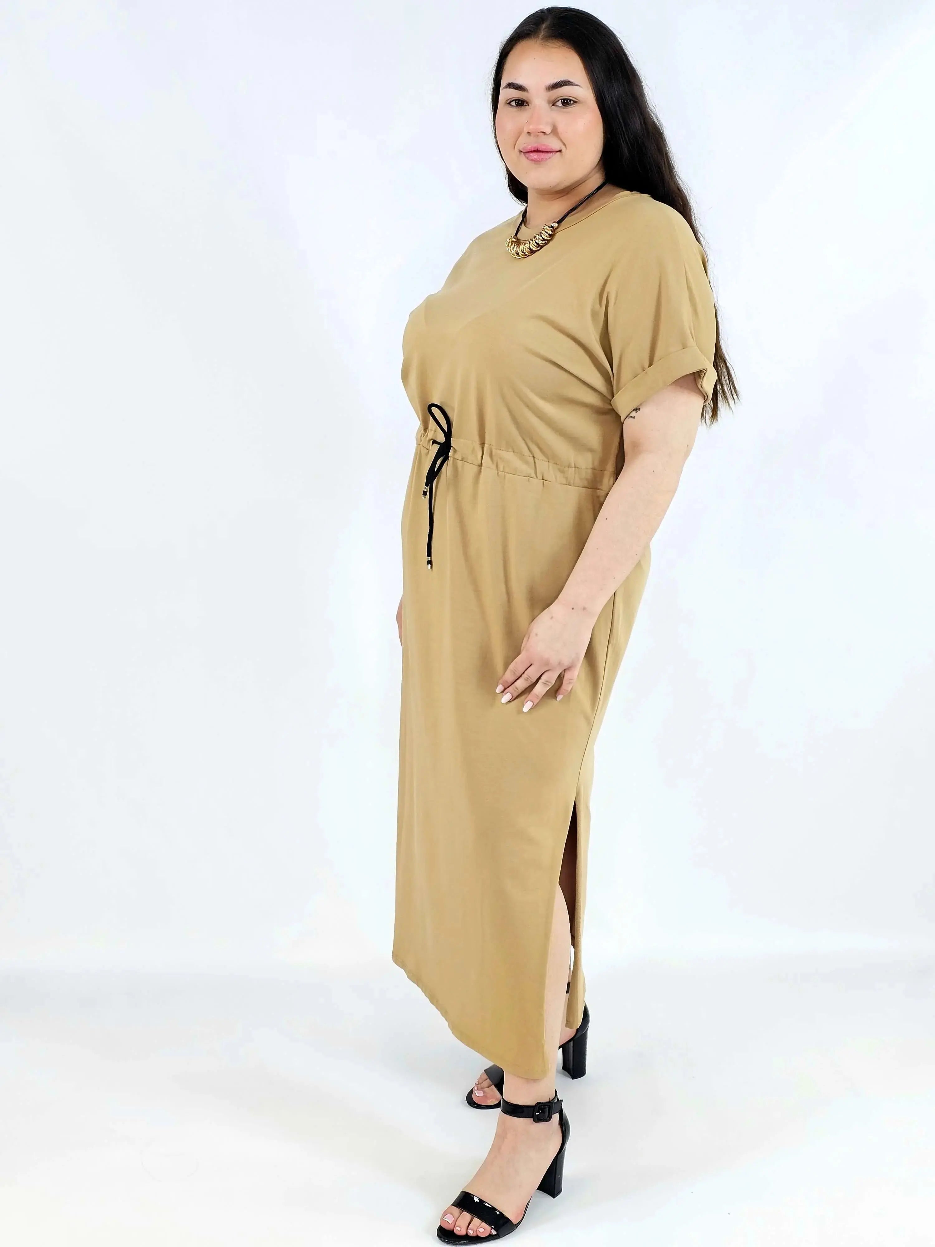 Sukienka plus size – komfortowa maxi z regulacją w pasie Stylowa XL