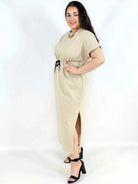 Sukienka plus size – komfortowa maxi z regulacją w pasie Stylowa XL