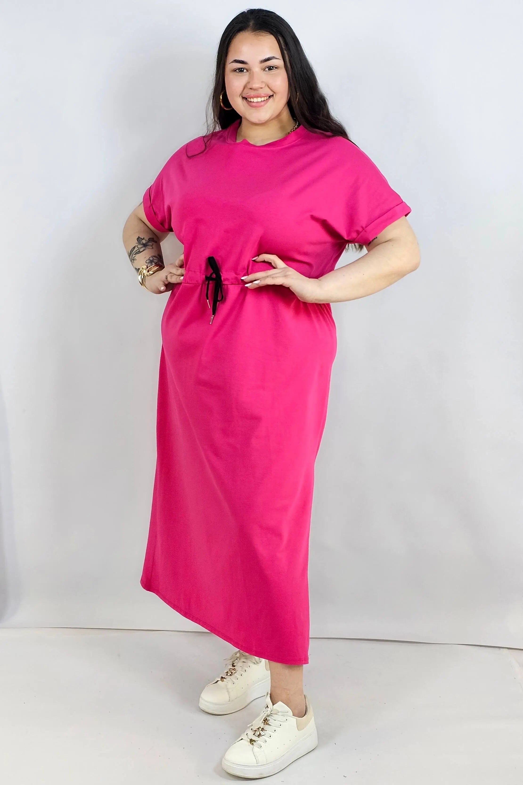 Sukienka plus size – komfortowa maxi z regulacją w pasie Stylowa XL