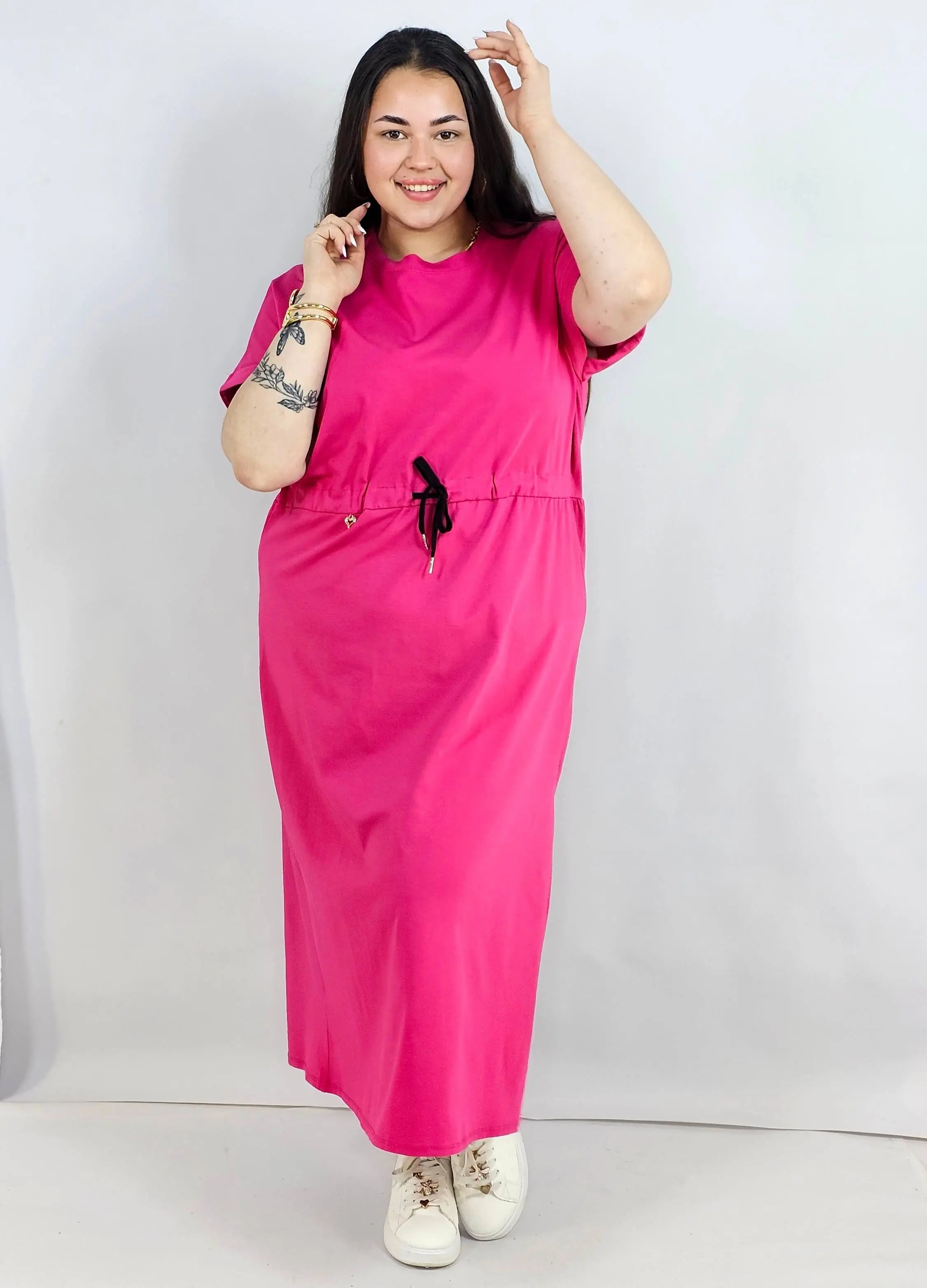 Sukienka plus size – komfortowa maxi z regulacją w pasie Stylowa XL