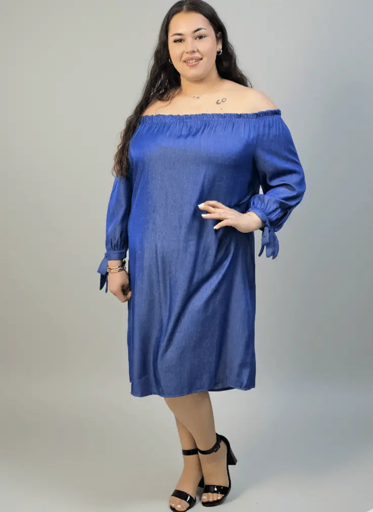 Sukienka plus size – lekka forma, odkryte ramiona i wygodny krój dla sylwetki XXL Stylowa XL