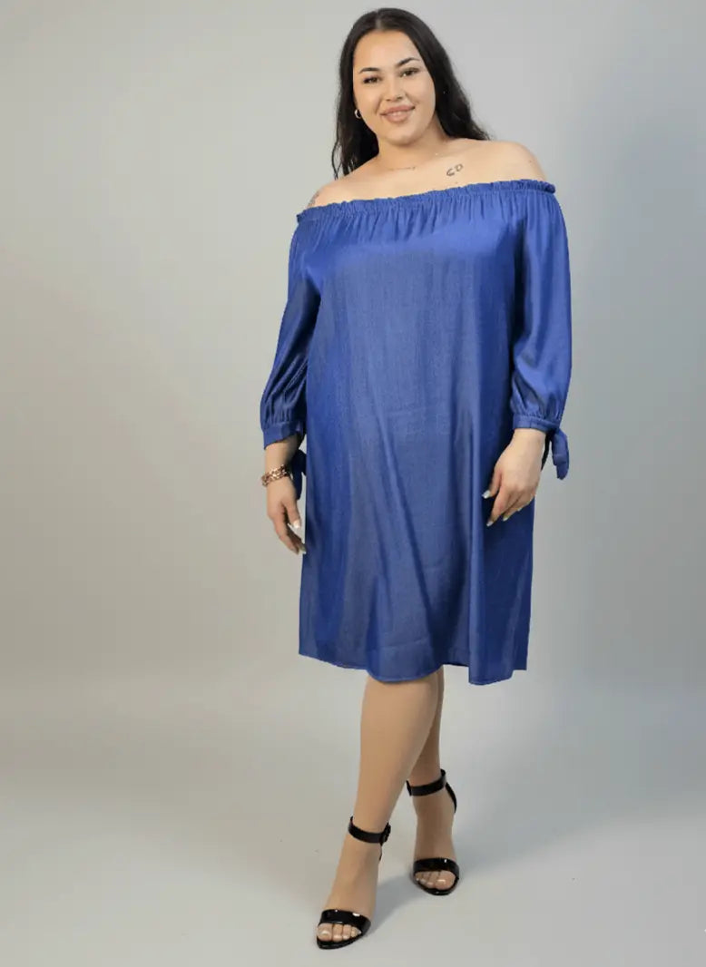Sukienka plus size – lekka forma, odkryte ramiona i wygodny krój dla sylwetki XXL Stylowa XL