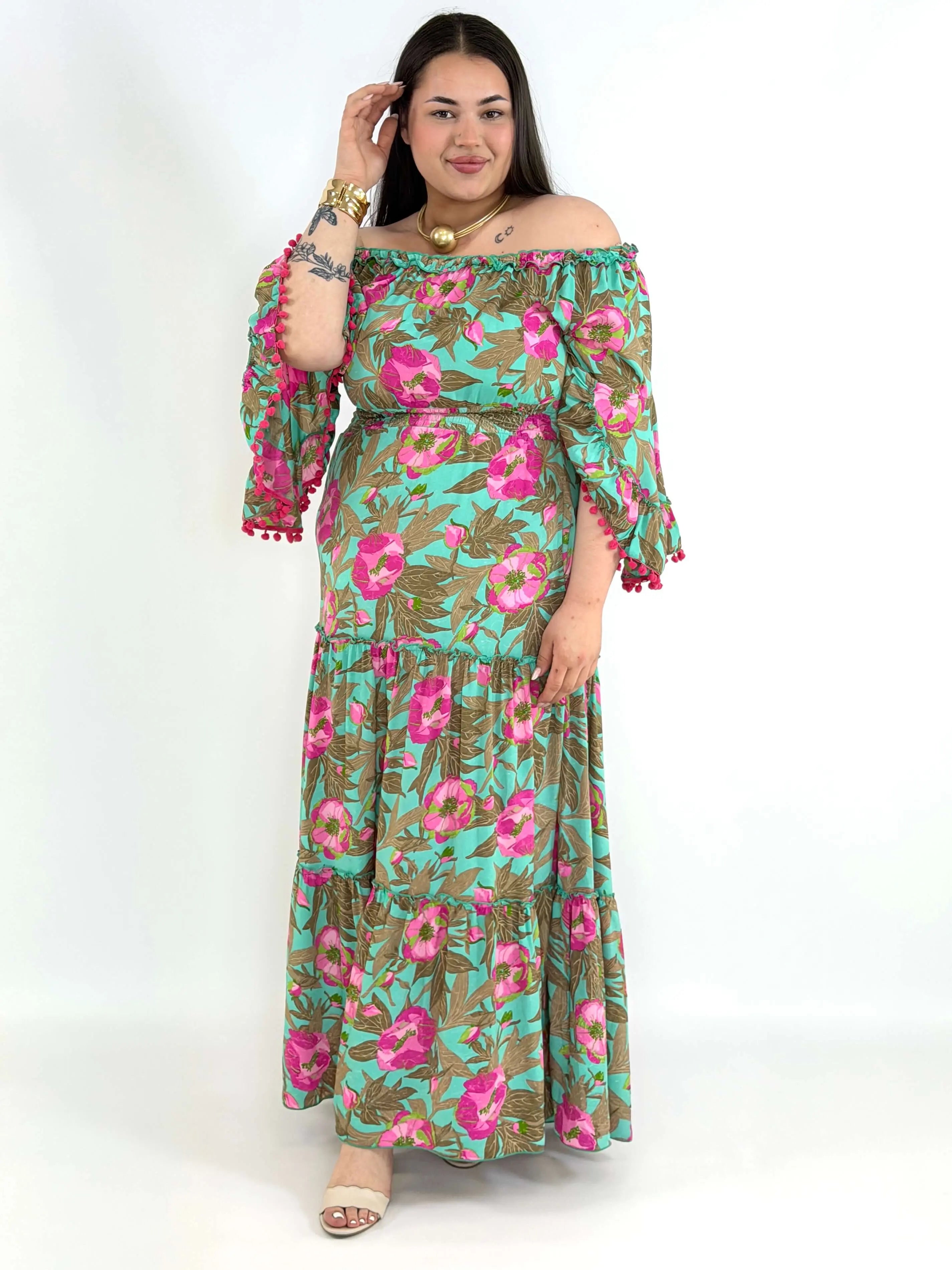 Sukienka plus size – lekka, kobieca i idealna na sezon wiosenno-letni Stylowa XL