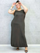 Sukienka plus size – wygodny fason podkreślający kobiecą sylwetkę XXL Stylowa XL