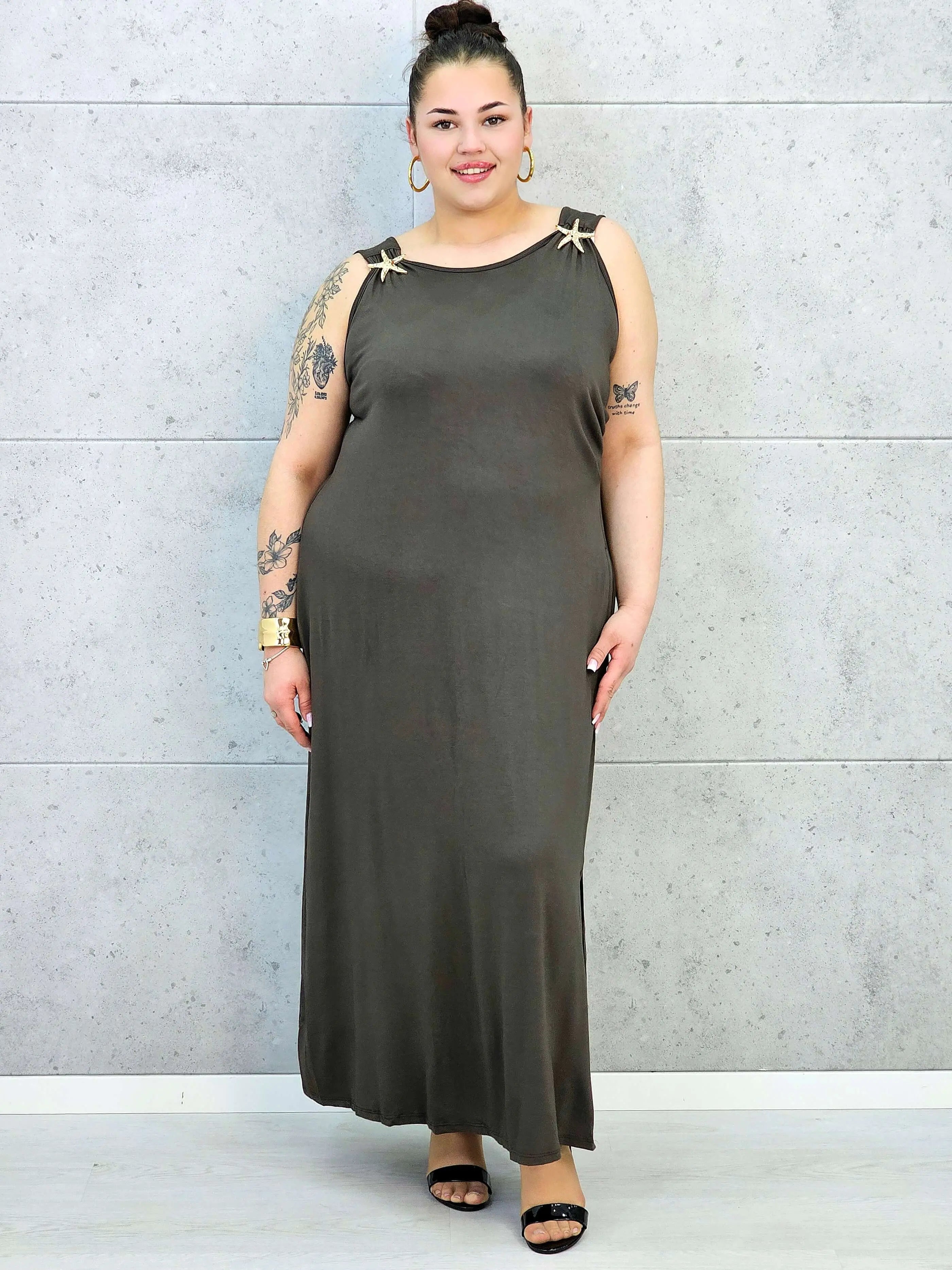 Sukienka plus size – wygodny fason podkreślający kobiecą sylwetkę XXL Stylowa XL