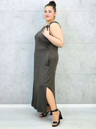 Sukienka plus size – wygodny fason podkreślający kobiecą sylwetkę XXL Stylowa XL