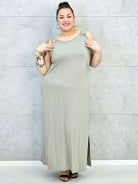 Sukienka plus size – wygodny fason podkreślający kobiecą sylwetkę XXL Stylowa XL