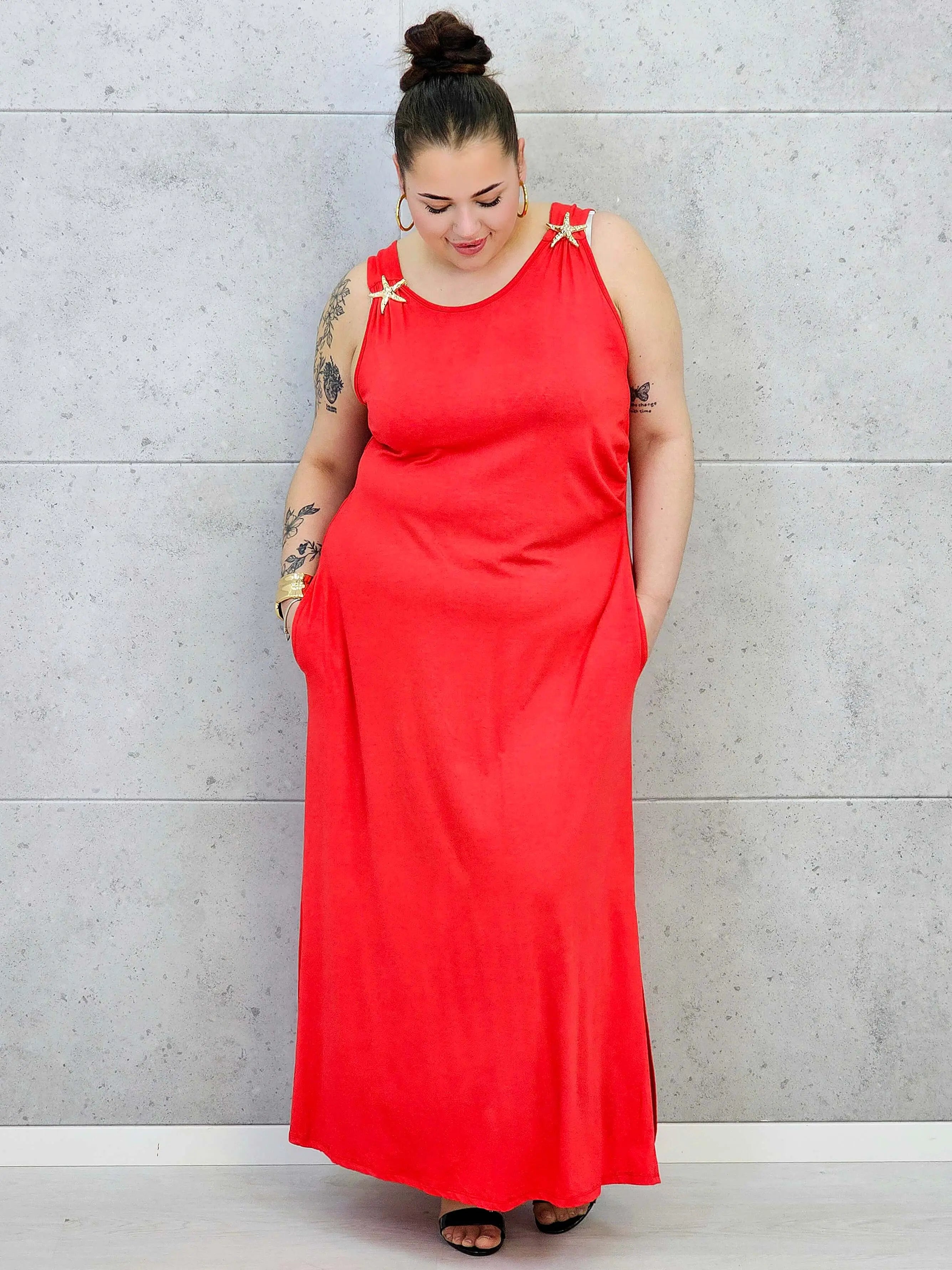 Sukienka plus size – wygodny fason podkreślający kobiecą sylwetkę XXL Stylowa XL