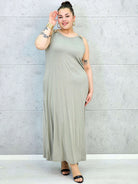 Sukienka plus size – wygodny fason podkreślający kobiecą sylwetkę XXL Stylowa XL