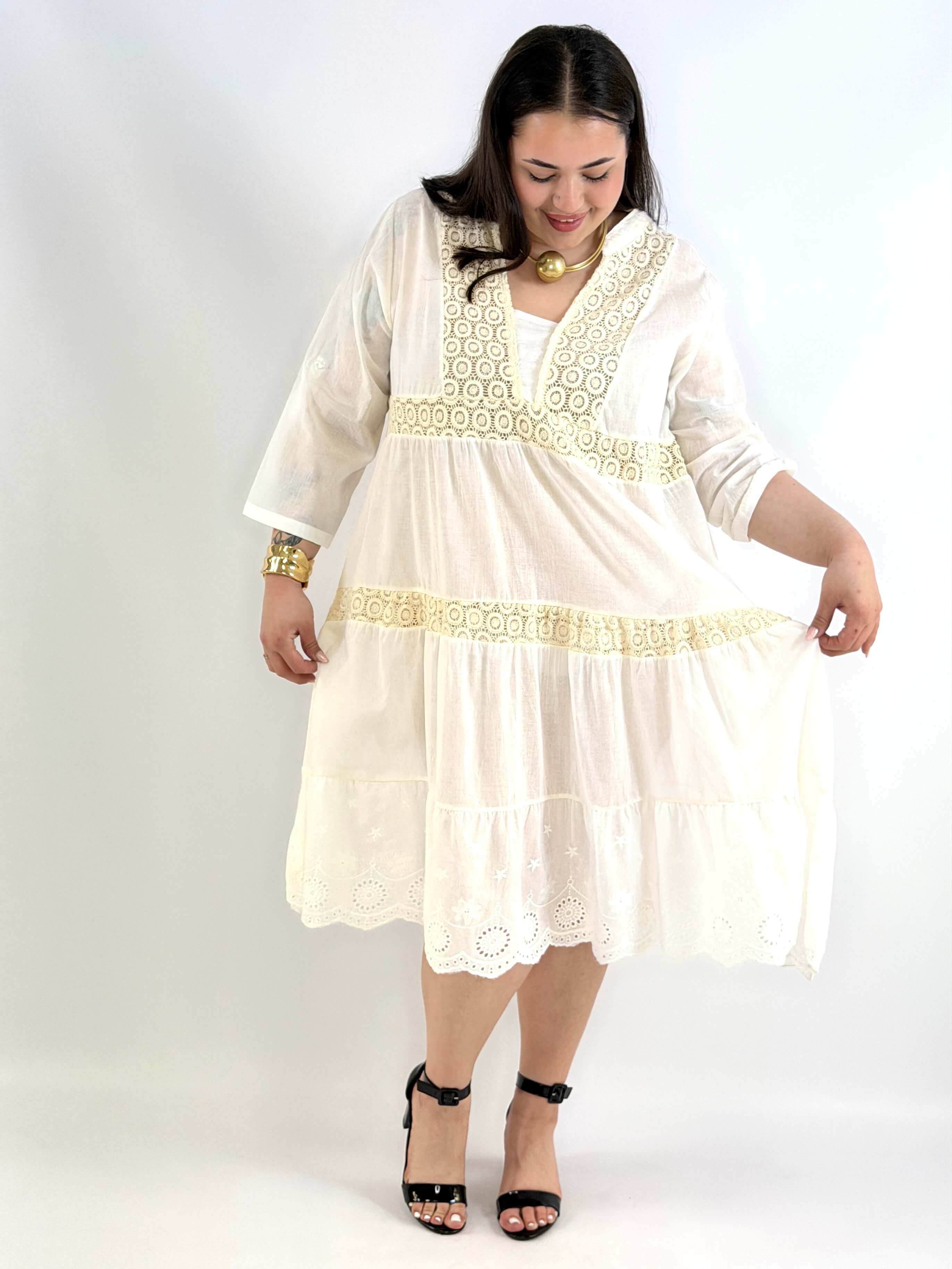 Sukienka plus size boho ecru z koronką – lekka sukienka XXL na lato Stylowa XL