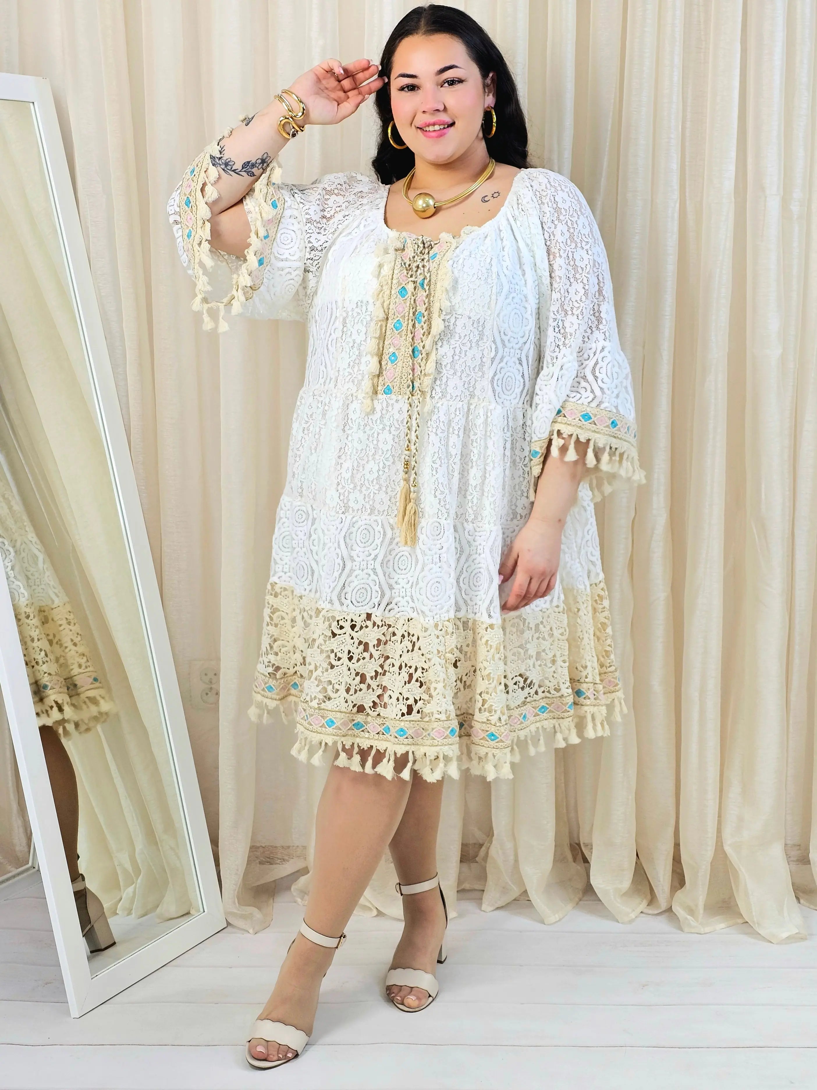 Sukienka plus size boho z koronkowym dołem i frędzlami Stylowa XL