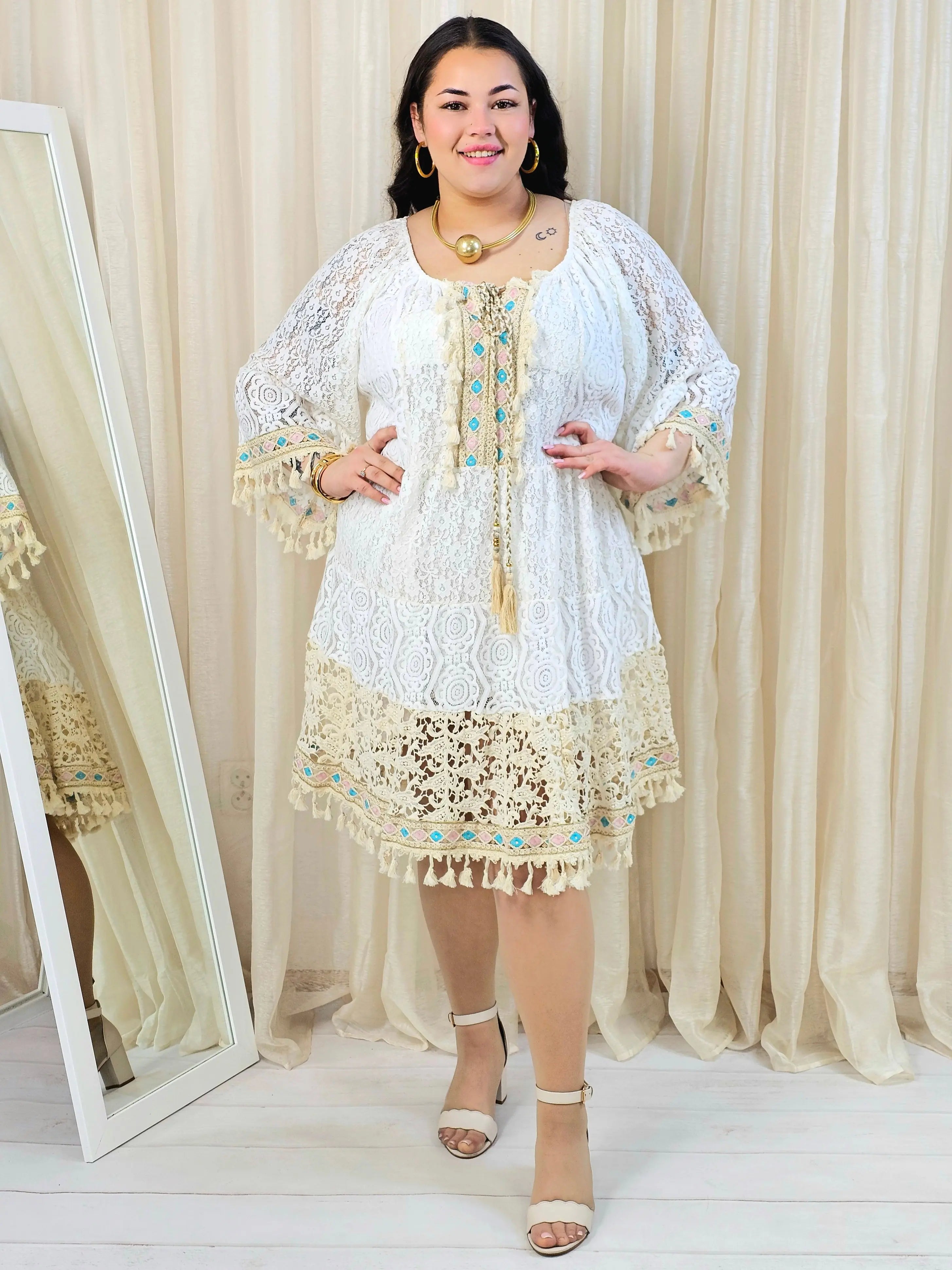 Sukienka plus size boho z koronkowym dołem i frędzlami Stylowa XL