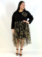 Sukienka plus size czarno-beżowa – elegancka sukienka XXL z tiulem Stylowa XL