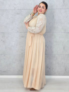 Sukienka plus size elegancka z koronkową górą i tiulowym dołem – wyjątkowa kreacja XXL na uroczystości Stylowa XL