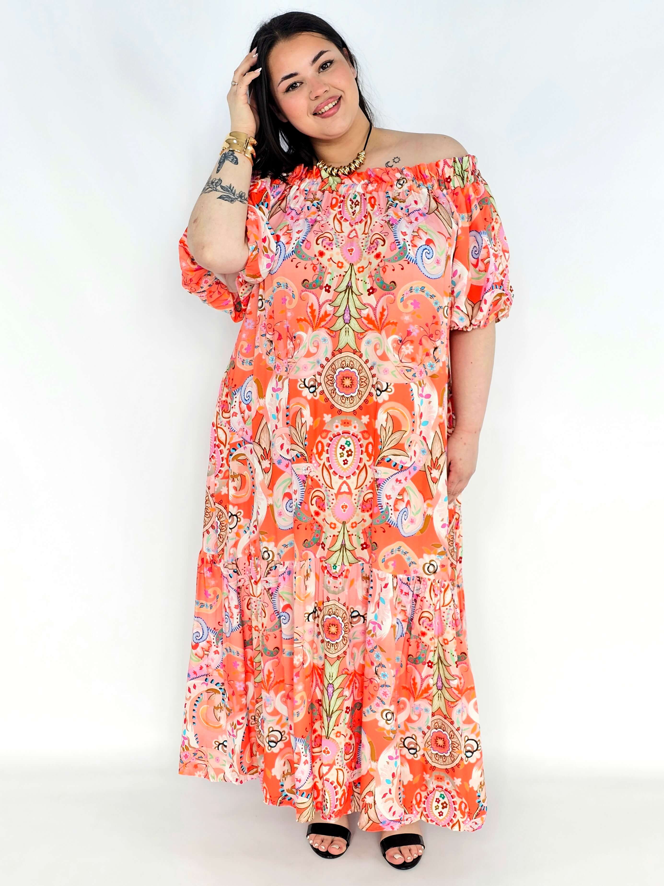 Sukienka plus size hiszpanka maxi w kolorze koralowym z printem boho Stylowa XL