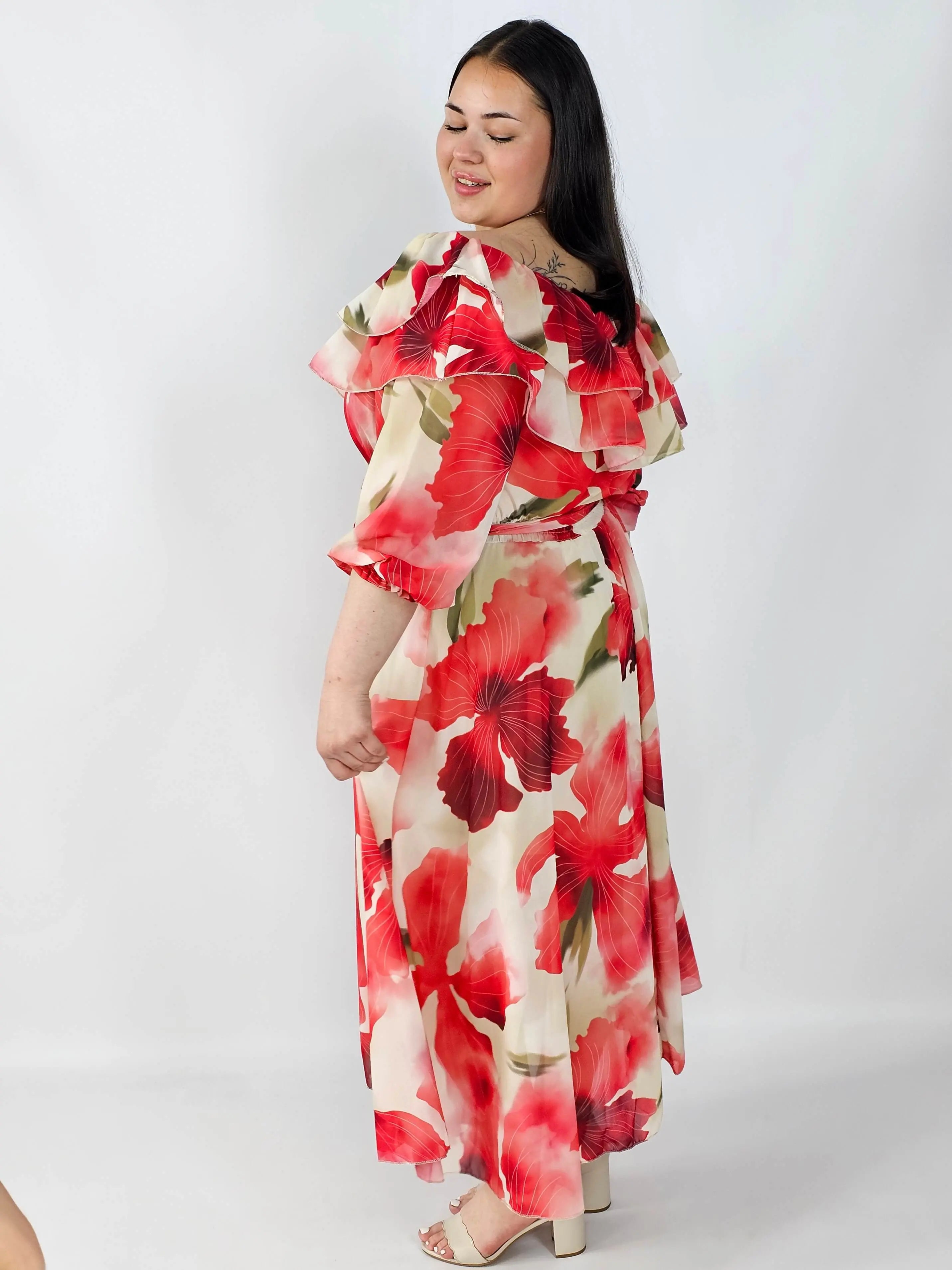 Sukienka plus size hiszpanka midi w kwiaty – zwiewna elegancja XXL Stylowa XL